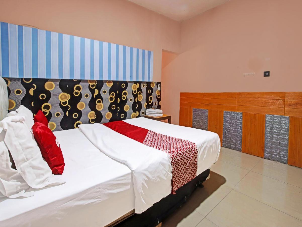 Oyo 91490 Hotel Rumah Kita Cirebon Buitenkant foto