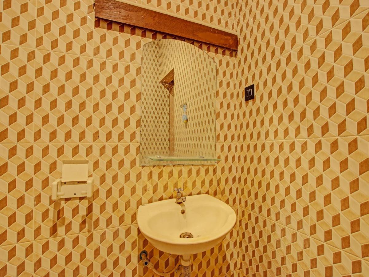 Oyo 91490 Hotel Rumah Kita Cirebon Buitenkant foto