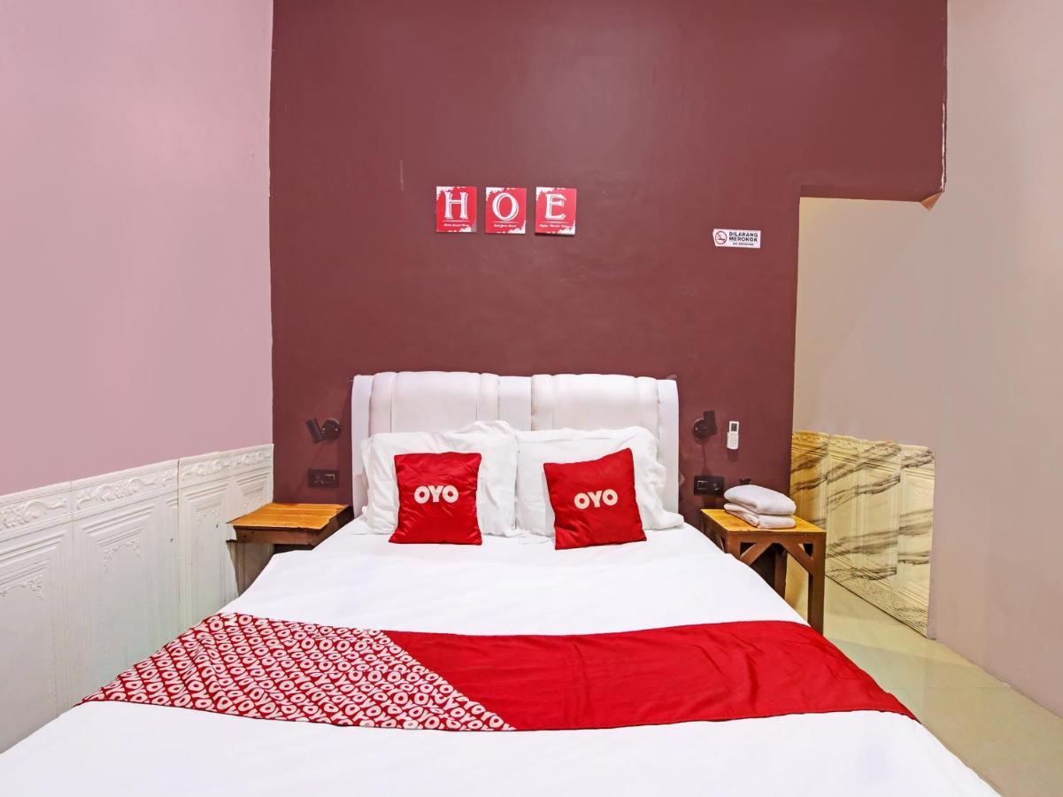 Oyo 91490 Hotel Rumah Kita Cirebon Buitenkant foto