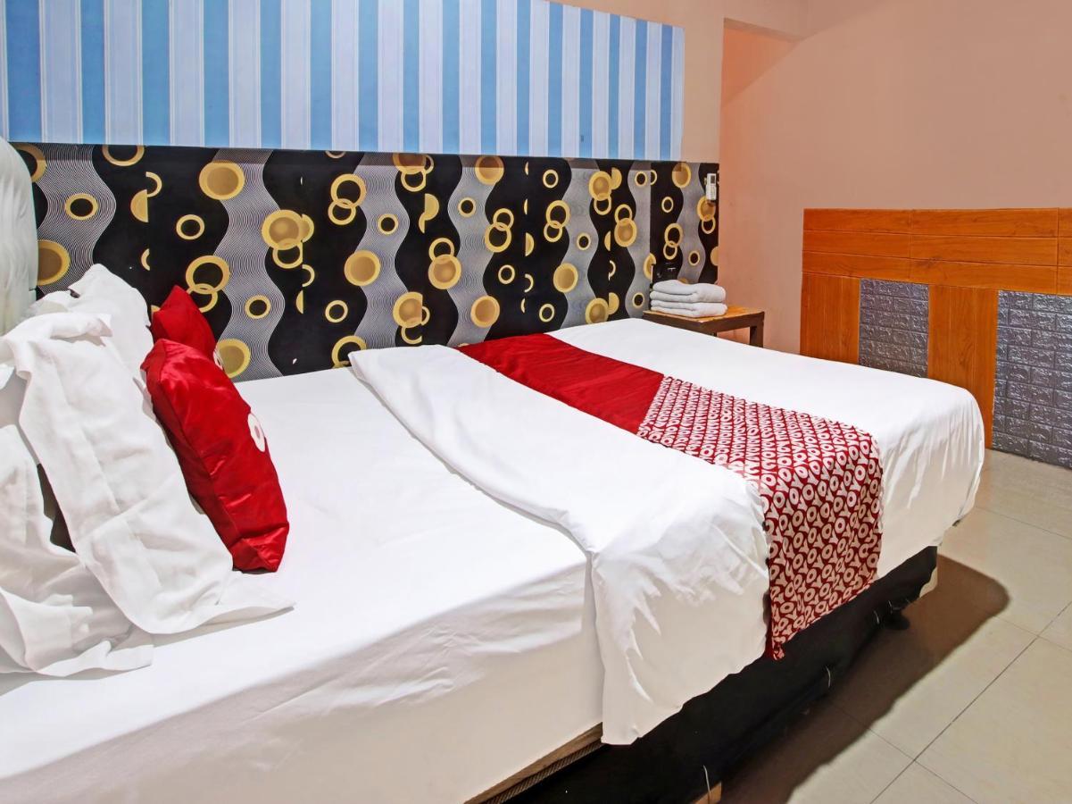 Oyo 91490 Hotel Rumah Kita Cirebon Buitenkant foto